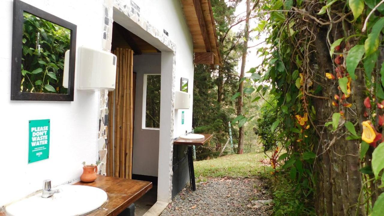 Bacoa Hostel Guatapé Екстериор снимка
