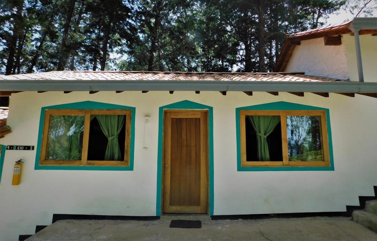 Bacoa Hostel Guatapé Екстериор снимка