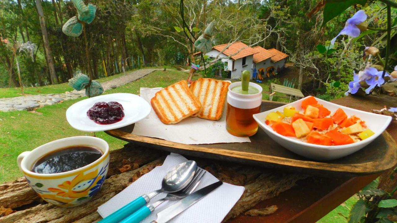 Bacoa Hostel Guatapé Екстериор снимка